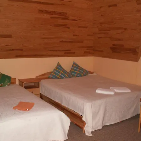 Meza Salas 3* Lāde